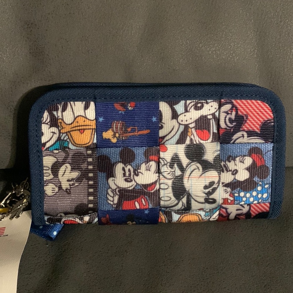 Harveys X Disney Patchwork Classic Wallet